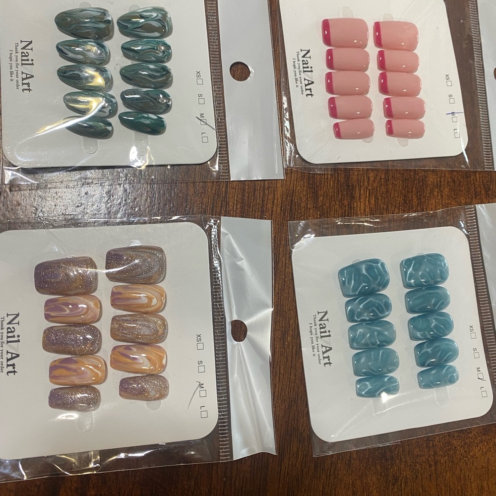 Bundle - Press-On Nails - Picture 4 of 4